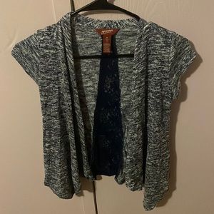 Arizon Jean Co. Girl’s cardigan blouse